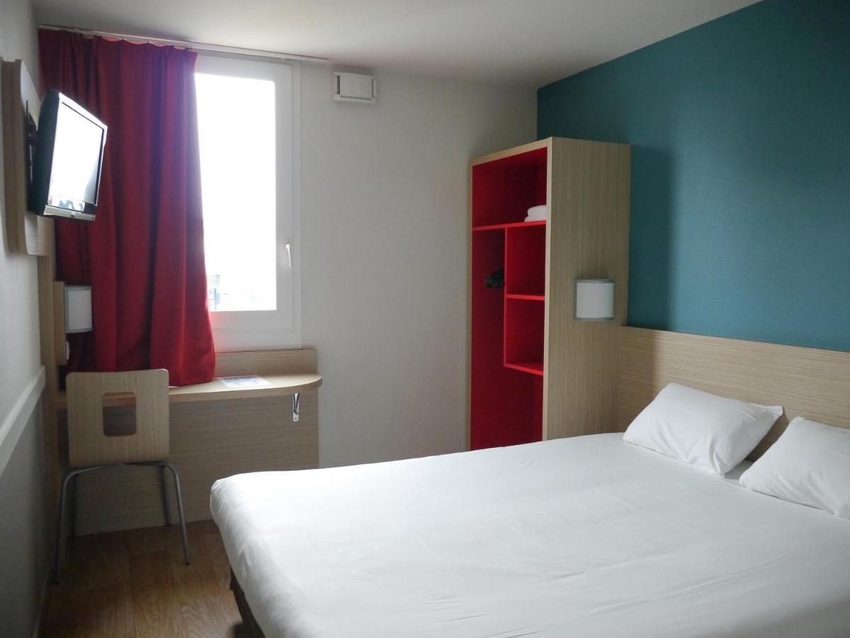 Kyriad Direct Mont De Marsan - St Avit Saint-Avit  Exterior foto