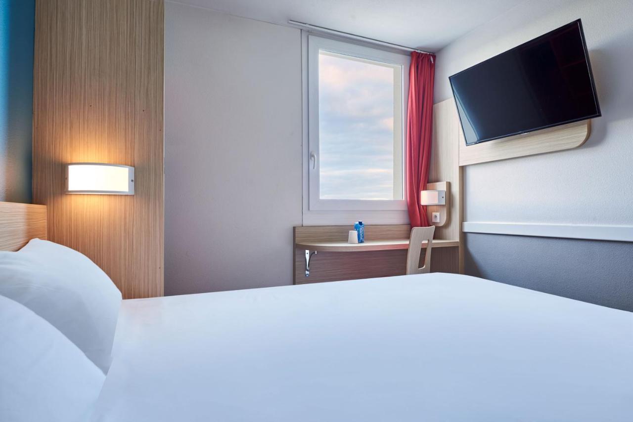 Kyriad Direct Mont De Marsan - St Avit Saint-Avit  Exterior foto