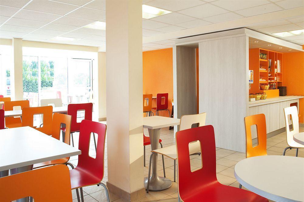 Kyriad Direct Mont De Marsan - St Avit Saint-Avit  Exterior foto